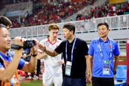 Giải mã "ma thuật đen" của HLV Kim Sang Sik: Nâng tầm thay người thành nghệ thuật