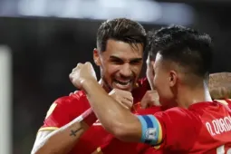 Tuyển Việt Nam thăng tiến, Thái Lan đi lùi ở BXH FIFA