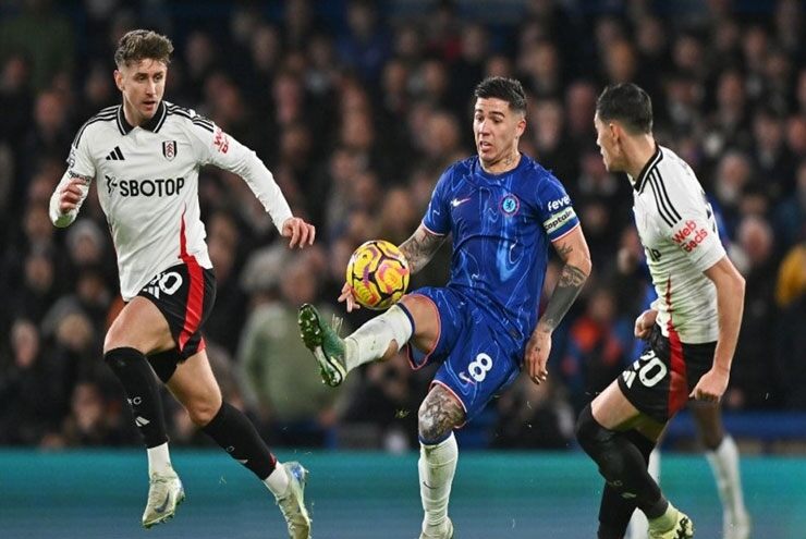 Trực tiếp bóng đá Fulham - Chelsea: Bộ 3 Pedro - Rogers - Palmer xuất phát, Enzo dự bị (Ngoại Hạng Anh)