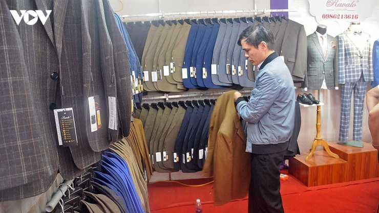 Nhiều nhà may nổi danh đất Hà Thành thời bấy giờ như Đức Lợi, Phúc Mỹ, Phúc Hưng… đều là người xuất thân từ làng Cựu.