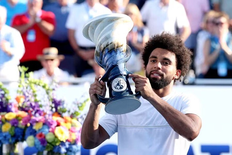 Arthur Fils nâng cao danh hiệu Cincinnati Open