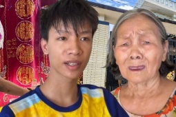 Nam sinh mồ côi bật khóc sau khi nghe tin khoản nợ 1,7 tỷ đồng được xóa