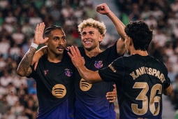 Barcelona có hàng công biến ảo, không cần mua "số 9" đích thực