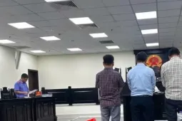 Cựu Hiệu trưởng và cấp dưới “ăn chặn” tiền "A80" của sinh viên hầu tòa