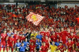 CĐV Thái Lan: “Chúng ta cần thêm 10 năm nữa mới đạt đến trình độ của ĐT Việt Nam"