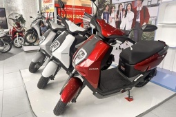 Doanh số xe máy điện Honda tăng vọt 1173% tại Việt Nam