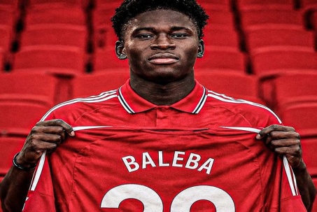Chuyển nhượng MU: Baleba sẽ mặc số áo cũ của Solskjaer, Balde đổi ý