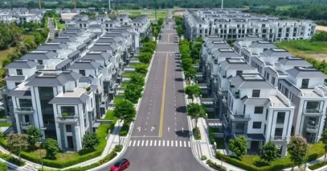 Bất động sản xuất hiện rao bán cắt lỗ, cần lưu ý gì khi mua?