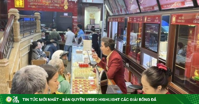 Giá vàng trong nước thấp hơn thế giới gần 2 triệu đồng/lượng
