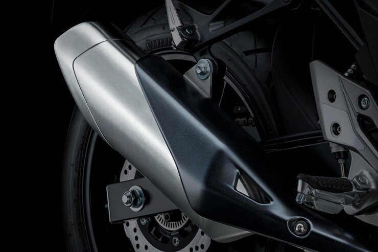 Suzuki GSX250R-F ra mắt: “quân bài” chiến lược mới với động cơ 2 xi-lanh - 5