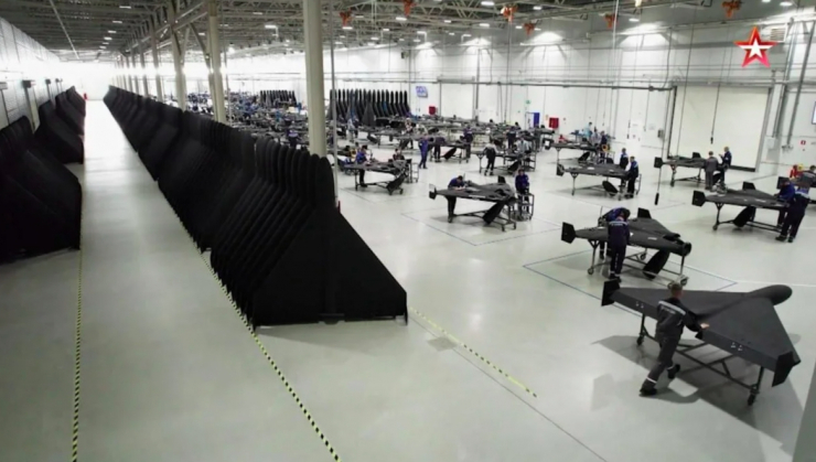 Nga tung UAV phản lực siêu tốc, Ukraine ra mắt đối thủ 600km/h - 1