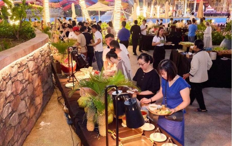 Không gian buffet đa dạng hương vị Á - Âu phục vụ các thực khách tại Sun World Vung Tau. (Ảnh: H.H)