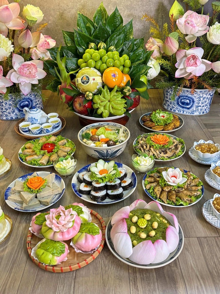 Mâm cỗ chay 11 món cúng rằm tháng 7 của mẹ đảm ở Hà Nội - 1