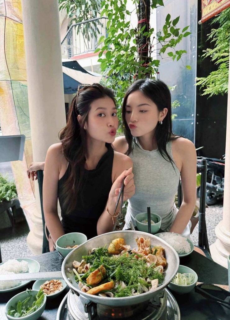 Ảnh sao 25/8: Hồng Nhung xách túi hơn 500 triệu đồng tại Paris - 5