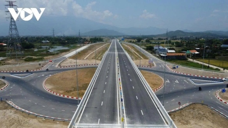 Đi cao tốc dịp 2/9: 28 điểm dừng nghỉ, trạm xăng tài xế cần biết - 1