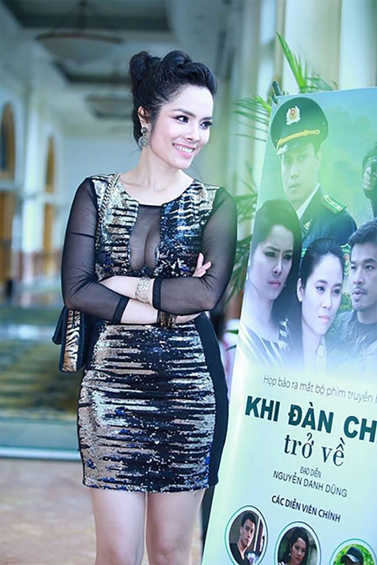 Kiều Thanh có hai lần hóa thân vào vai phóng viên Hà Châu và sau này là Kiều Loan trong các phần của bộ phim “Khi đàn chim trở về”.
