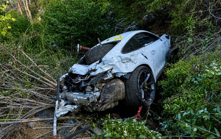 Porsche 911 GT3 RS tại đây đã khiến công tác cứu hộ kéo dài.