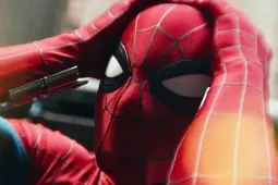 Một mình 'Người Nhện' cứu Hollywood