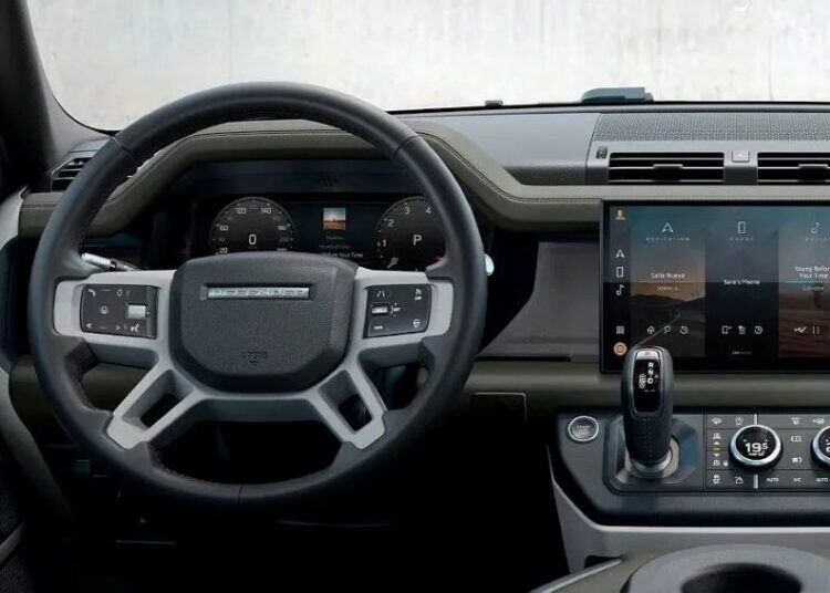 Land Rover triệu hồi 250.857 xe, có năm sản xuấ từ năm 2020 - 2026 do đầu nối trong hệ thống túi khí.