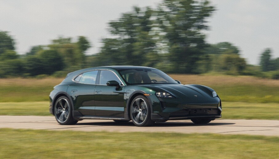 Porsche chưa có ý định dừng sản xuất Taycan trong thời gian tới.