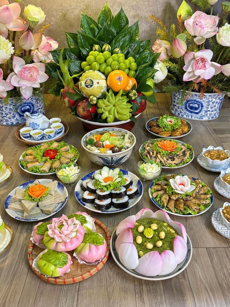 Những mâm cơm chay cúng rằm tháng 7 nức lòng người xem - 1