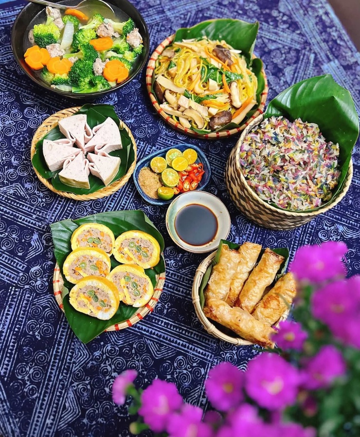 Những mâm cơm chay cúng rằm tháng 7 nức lòng người xem - 10