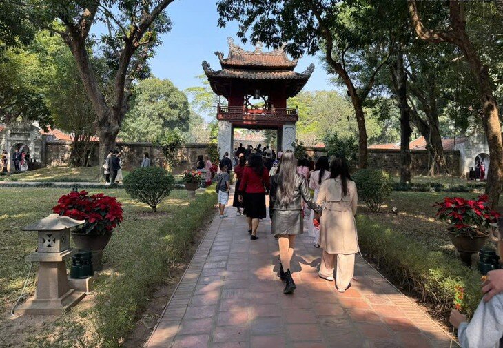 Hà Nội mở cửa miễn phí tham quan các điểm danh lam thắng cảnh, di tích lịch sử vào ngày 2/9. Ảnh: Phạm Xuân