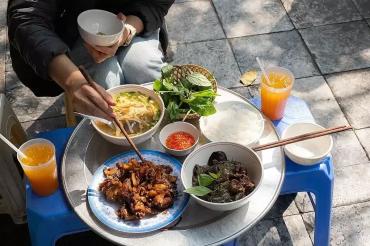 Các quán ăn yêu thích của cầu thủ tuyển Việt Nam - 1
