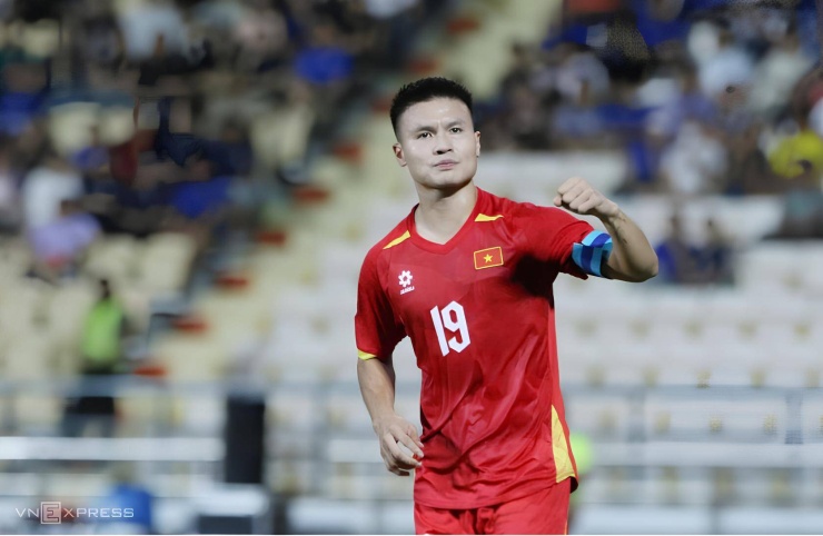 Quang Hải ăn mừng trong trận Việt Nam thắng Thái Lan 2-0 ở lượt đi chung kết ASEAN Cup 2026, trên sân Rajamangala, tối 22/8. Ảnh: Đức Đồng