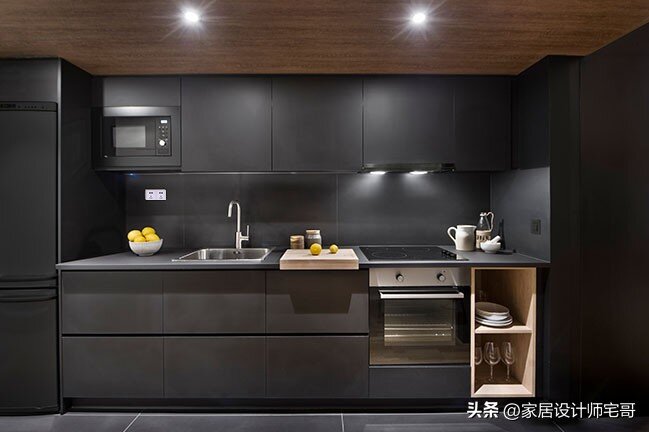 Ly hôn ở tuổi 40, người phụ nữ mua gác mái 48m² giá rẻ rồi biến thành căn hộ 2 tầng: Không rộng nhưng sống cực “đã” - 5