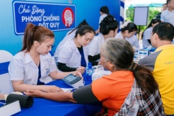 Phát huy mạng lưới “gần dân, sát dân”, Long Châu xây dựng mô hình dự phòng đột quỵ trong cộng đồng