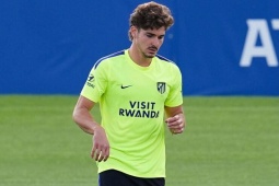 Tin mới nhất bóng đá tối 26/8: Julian Alvarez bỏ tập cùng Atletico Madrid