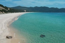 Địa điểm du lịch 2/9 ở miền Trung: Khám phá 4 bãi biển đẹp, không lo đông đúc