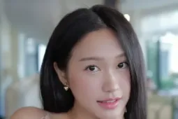Doãn Hải My đưa con trai đến động viên Đoàn Văn Hậu