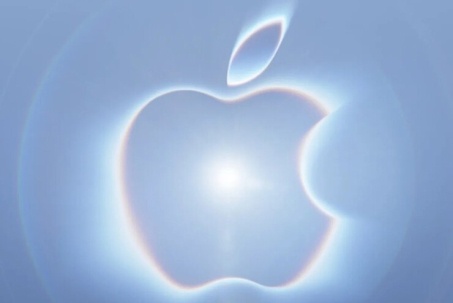 Apple tung thư mời “Bất ngờ và Tỏa sáng”, iPhone gập sắp lộ diện