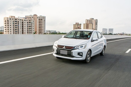 Giá xe Mitsubishi Attrage tháng 8/2026, ưu đãi 100% phí trước bạ