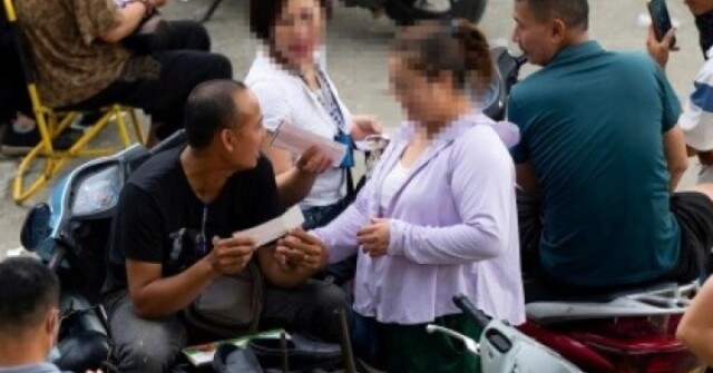 “Sốt” vé chung kết Việt Nam vs Thái Lan, “chợ đen” hét giá hơn 10 triệu một cặp