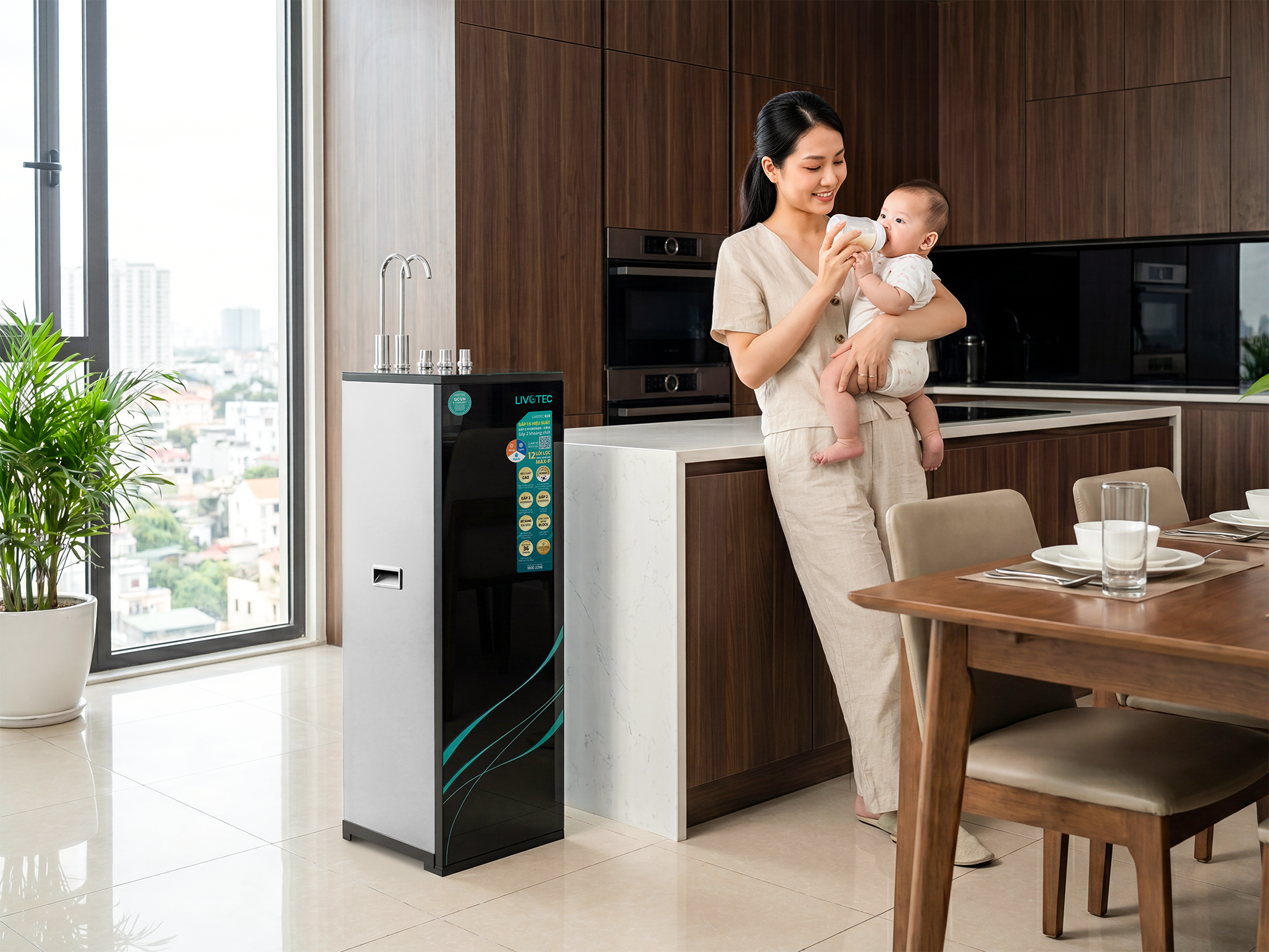 Livotec 828 có chế độ nước nóng giúp việc tráng bình, pha sữa trở nên nhanh chóng hơn
