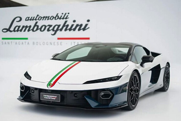 Lamborghini giới thiệu mẫu siêu xe Temerario Tricolore
