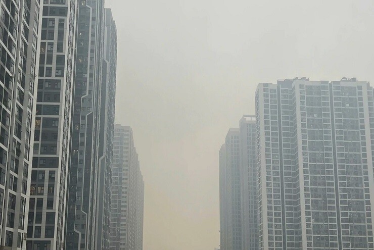 Sáng nay, Hà Nội mù mịt vì ô nhiễm không khí