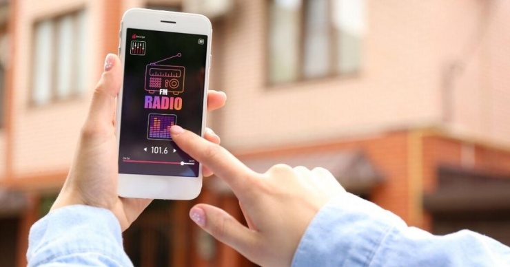 Việc nghe radio FM trên điện thoại ngày càng khó thực hiện