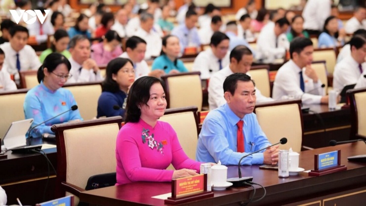 Các đại biểu dự kỳ họp (Ảnh: Q.Đ)