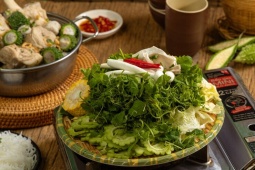 Lẩu khổ qua rừng Đắng Mà Ghiền: Từ vị đắng đến hương vị khiến thực khách nhớ mãi