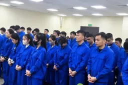 Gã trai trẻ khai chỉ cần mặc đẹp, lái xe sang là nữ đại gia móc hầu bao 14 tỷ đồng