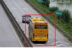 Cục CSGT lên tiếng về các tình huống không giữ khoảng cách an toàn trên cao tốc