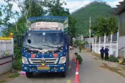Khởi tố tài xế lùi xe thiếu quan sát khiến hai cháu nhỏ tử vong
