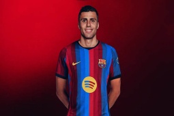Tin mới nhất bóng đá sáng 27/8: Barcelona đón tin vui, Rodri sẵn sàng ra mắt