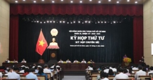 Lãnh đạo IFC TP.HCM nhận lương cao nhất 850 triệu đồng/tháng