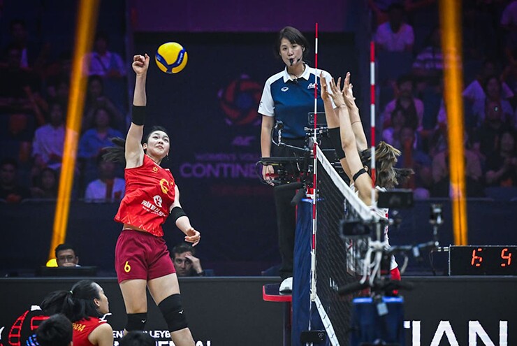 Kết quả bóng chuyền nữ Việt Nam - Trung Quốc: Kịch tính set 2, nỗ lực đáng khen (Giải châu Á)