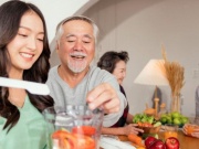 5 thói quen sau bữa ăn người tuổi thọ cao thường tránh